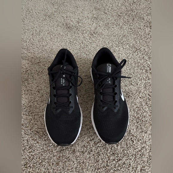 Nike Black Athletic Running Shoes with White Swoosh main image 5